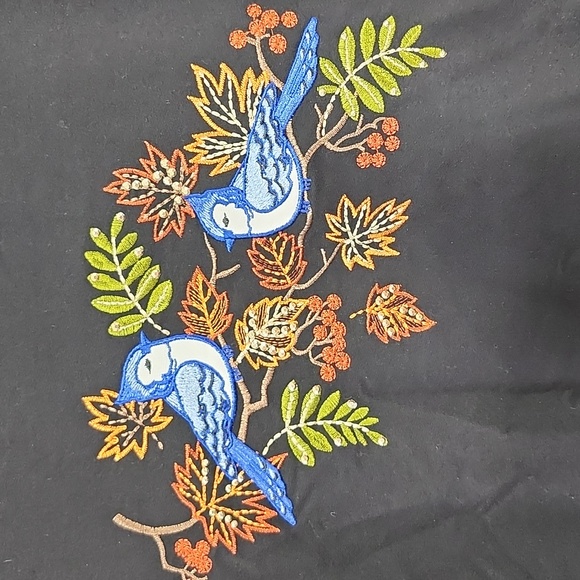 Alfred Dunner Ladies Size Medium Crew Neck Sweater Embroidery Blue Jay Birds - Picture 10 of 14